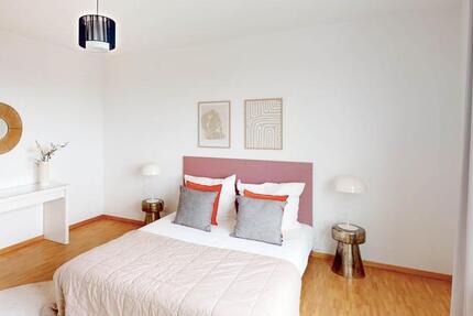 Wohnung München Thalkirchen-Obersendling-Forstenried-Fürstenried-S - 4 Zimmer, 105 m&sup2;, 2.325&euro; | Angebot:25792413