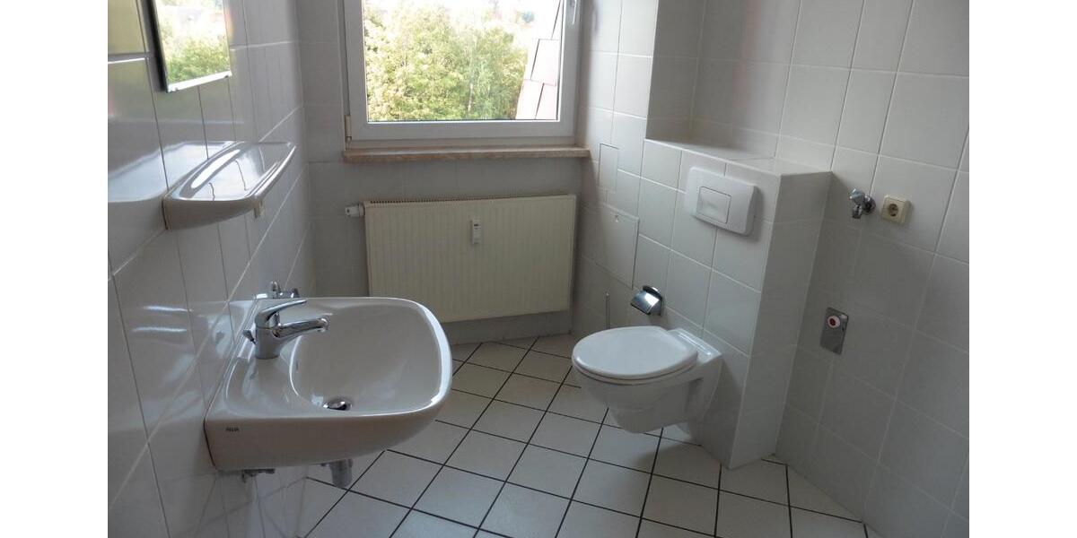 Etagenwohnung Hainichen - 2 Zimmer, 55 m&sup2;, 265&euro; | Angebot:26044971