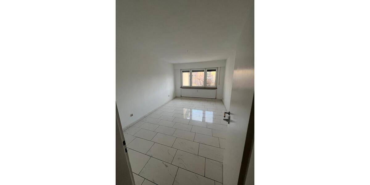 Etagenwohnung Pforzheim Nordstadt - 3 Zimmer, 75 m&sup2;, 1.150&euro; | Angebot:25238736