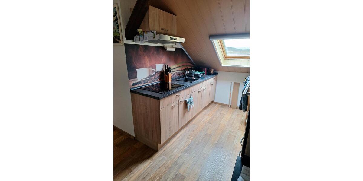 Dachgeschoßwohnung Pößneck - 1 Zimmer, 30 m&sup2;, 340&euro; | Angebot:24351842