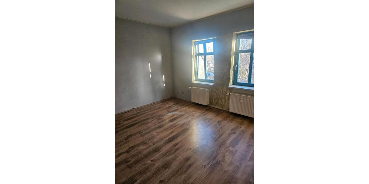 Etagenwohnung Wolmirstedt - 3 Zimmer, 104 m&sup2;, 599&euro; | Angebot:25333499