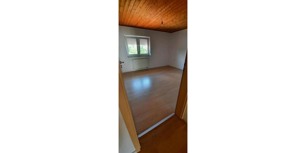 Etagenwohnung Schwendi - 3 Zimmer, 80 m&sup2;, 990&euro; | Angebot:24966191