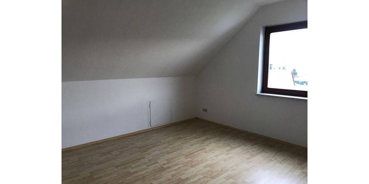 Etagenwohnung Wurzen Kühren - 3 Zimmer, 77 m&sup2;, 380&euro; | Angebot:26470894