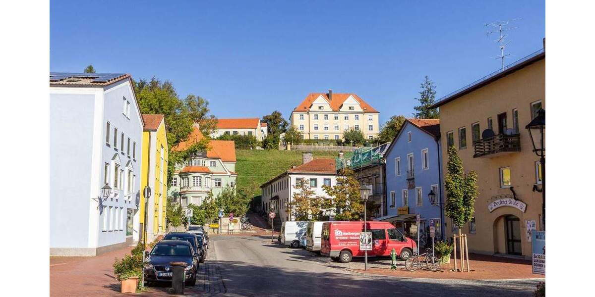 Bungalow Dorfen - 7 Zimmer, 193 m&sup2;, 1.850&euro; | Angebot:24871505