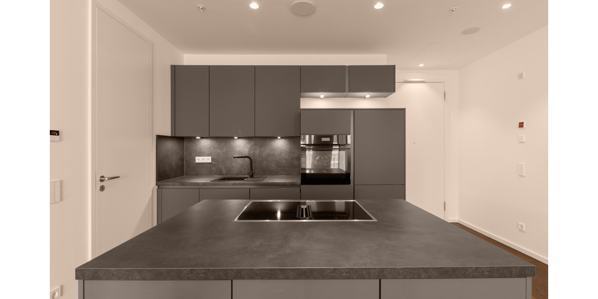 Etagenwohnung Frankfurt am Main Innenstadt - 2 Zimmer, 82 m&sup2;, 2.115&euro; | Angebot:26092972