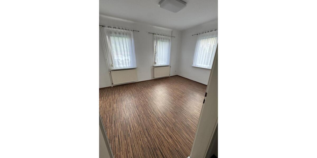 Etagenwohnung Albstadt - 3 Zimmer, 68 m&sup2;, 640&euro; | Angebot:26705354