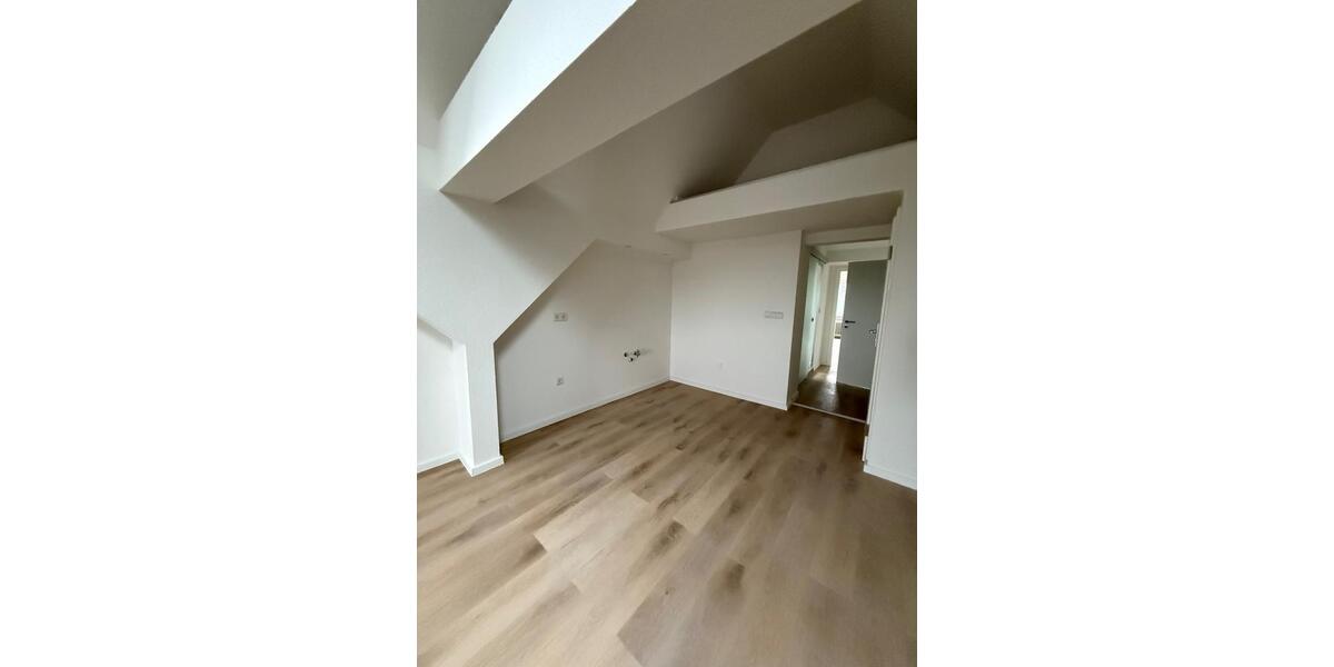 Dachgeschoßwohnung Osterode am Harz - 2 Zimmer, 70 m&sup2;, 445&euro; | Angebot:24445057