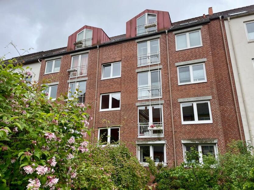 Moderne Drei-Zimmer-Wohnung mit EBK, Vollbad und Fußbodenheizung