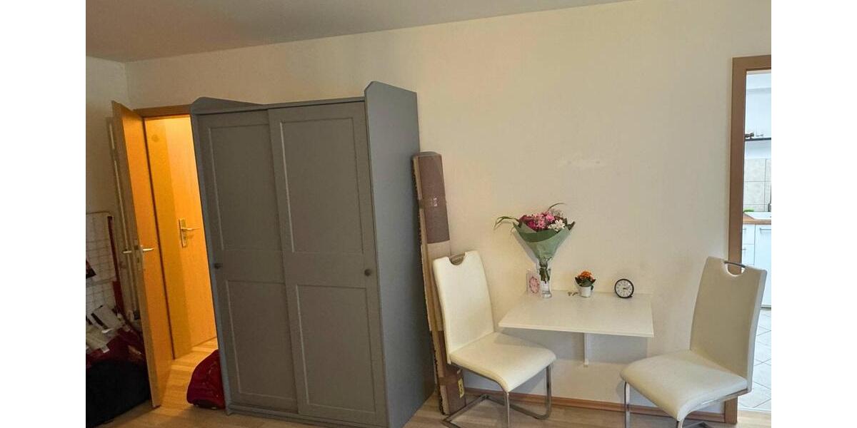 Etagenwohnung Dessau-Roßlau Dessau - 1 Zimmer, 35 m&sup2;, 300&euro; | Angebot:26544730