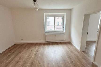 Nähe Sulzbacherstraße ! Helle renovierte 3-ZW, 73 m², neue EBK, 1. OG ohne Aufzug 3 zimmer