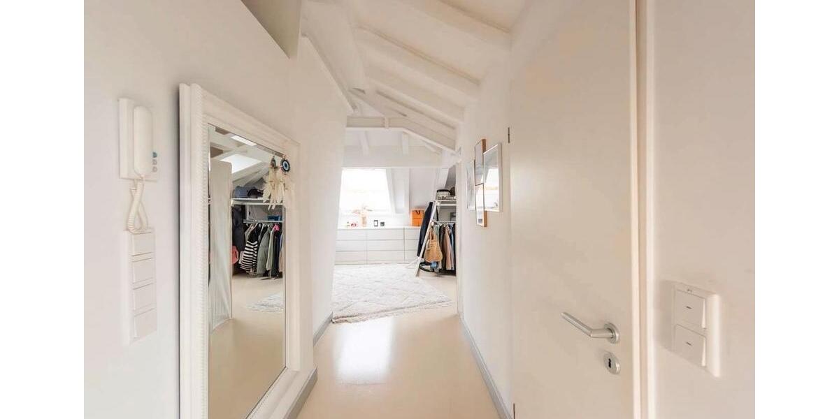 Dachgeschoßwohnung Frankfurt am Main Innenstadt 3 - 1 Zimmer, 53 m&sup2;, 809&euro; | Angebot:24454783