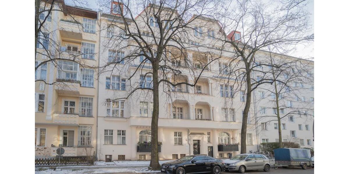 Dachgeschoßwohnung Berlin Charlottenburg-Wilmersdorf - 4 Zimmer, 150 m&sup2;, 3.750&euro; | Angebot:25993319
