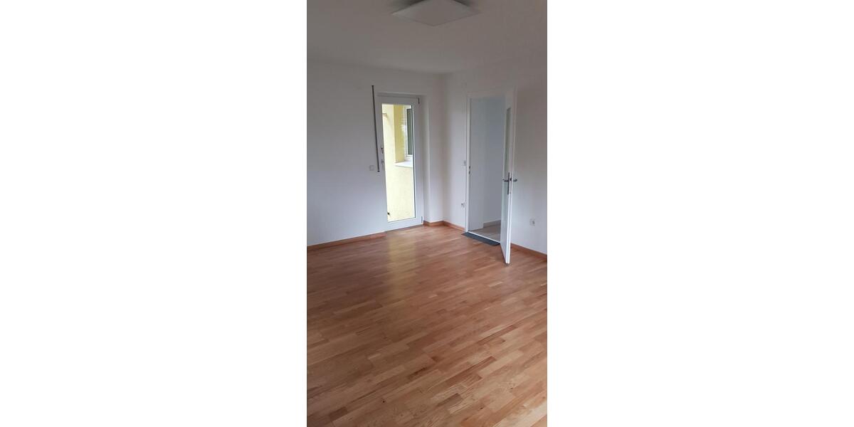 Erdgeschoßwohnung Leingarten - 3 Zimmer, 90 m&sup2;, 1.150&euro; | Angebot:24651594