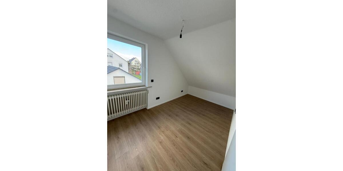 Etagenwohnung Kassel Nordshausen - 4 Zimmer, 85 m&sup2;, 980&euro; | Angebot:25306031