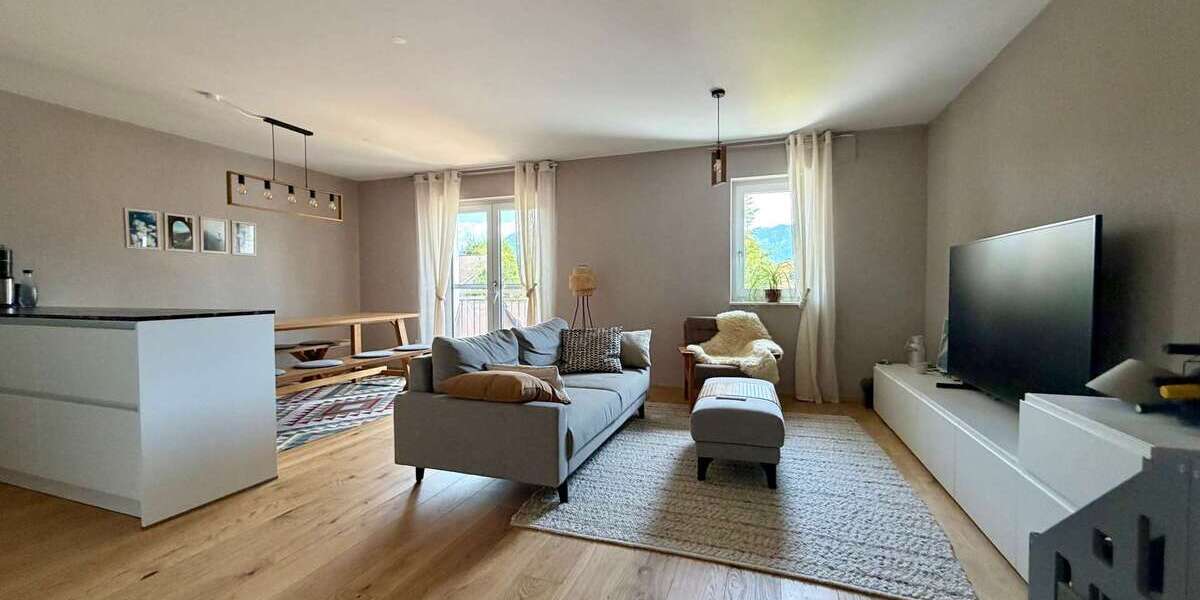 Etagenwohnung Übersee - 3 Zimmer, 91 m&sup2;, 1.591&euro; | Angebot:26821102