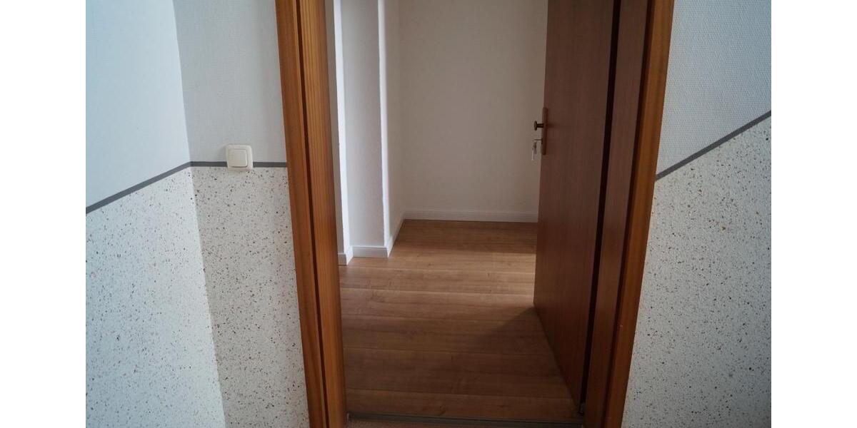 Etagenwohnung Blankenburg (Harz) - 2 Zimmer, 75 m&sup2;, 450&euro; | Angebot:26421462