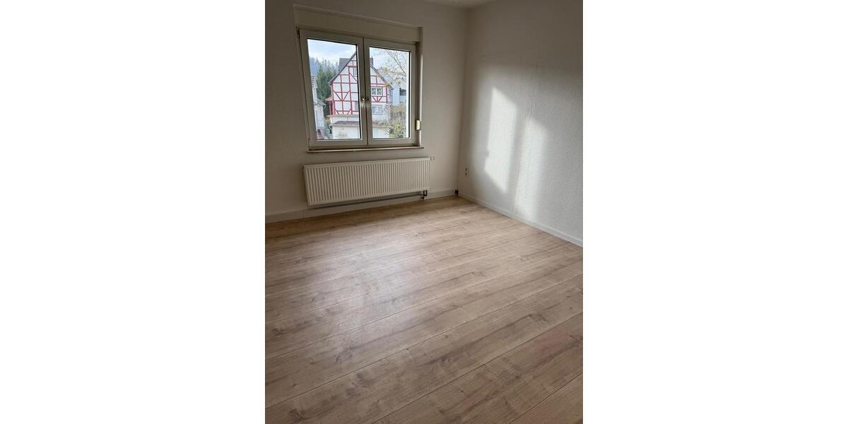 Etagenwohnung Melsungen - 4 Zimmer, 108 m&sup2;, 795&euro; | Angebot:24658105