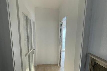 Wohnung Stuttgart Zuffenhausen - 4 Zimmer, 92 m&sup2;, 1.550&euro; | Angebot:25298996