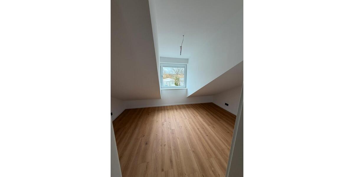 Doppelhaushälfte München Pasing-Obermenzing - 5 Zimmer, 110 m&sup2;, 2.838&euro; | Angebot:25841117