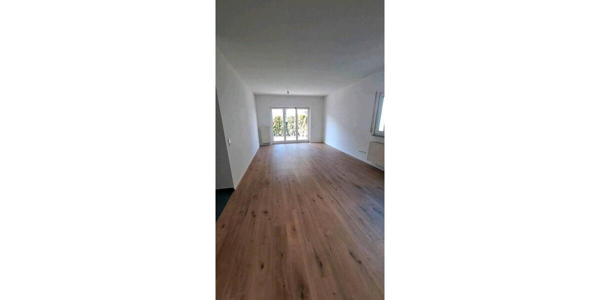 Erdgeschoßwohnung Pfalzgrafenweiler - 4 Zimmer, 101 m&sup2;, 1.200&euro; | Angebot:26003063