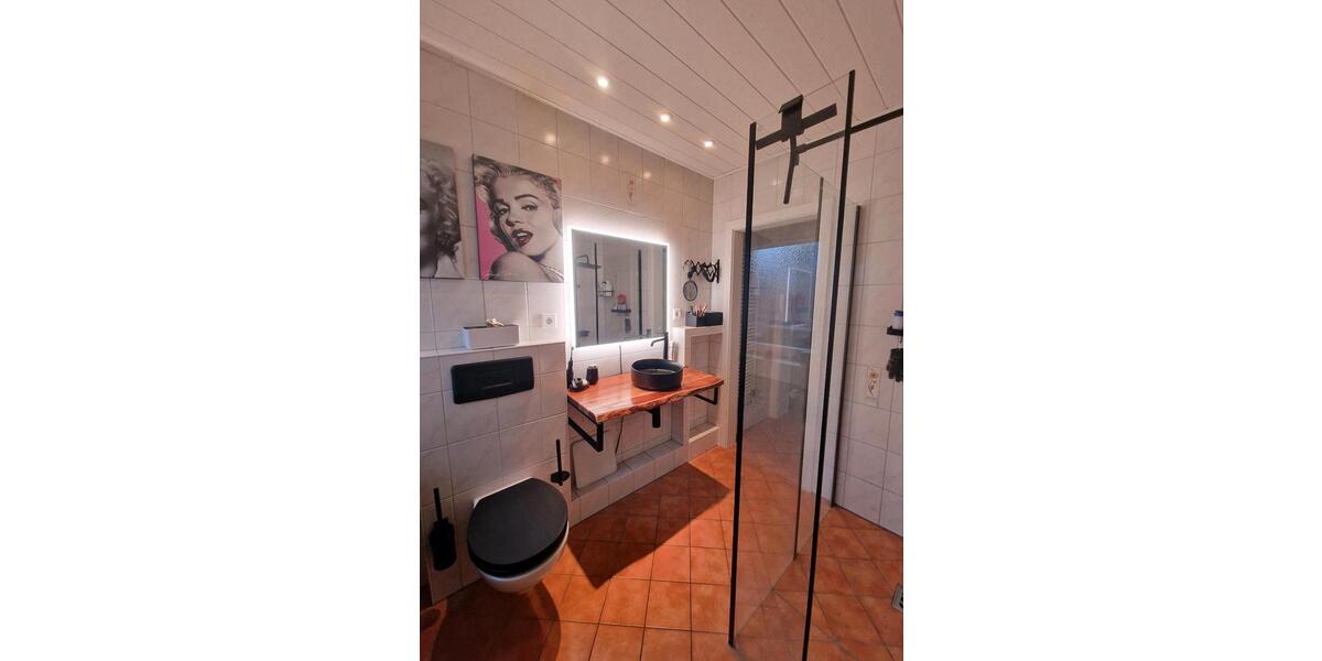 Reihenhaus Mönchengladbach West - 3 Zimmer, 90 m&sup2;, 1.150&euro; | Angebot:25254951