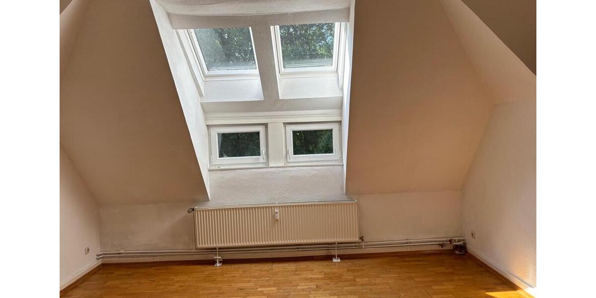 Dachgeschoßwohnung Faßberg - 4 Zimmer, 860&euro; | Angebot:23508932