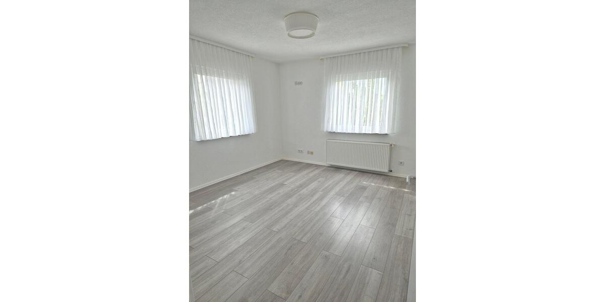Erdgeschoßwohnung Bischofsheim - 4.5 Zimmer, 143 m&sup2;, 1.790&euro; | Angebot:26606595