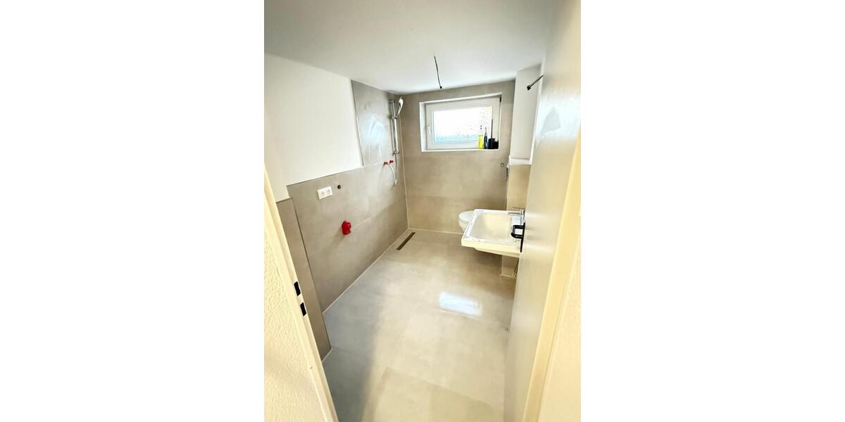 3-Zimmer Wohnung 68m2 Modernisiert KG mit Einbauküche 3 zimmer