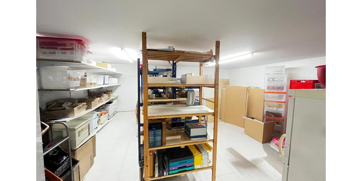 Reihenhaus Adelsdorf - 5 Zimmer, 138 m&sup2;, 1.500&euro; | Angebot:26043427