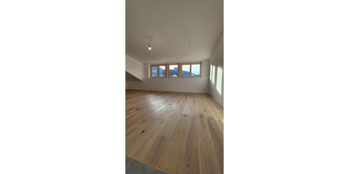 NEUBAU - ERSTBEZUG, Traumhaftes Penthouse, höchste Qualität, 6m-Panoramagaube & 360 Grad Bergblick 3 zimmer