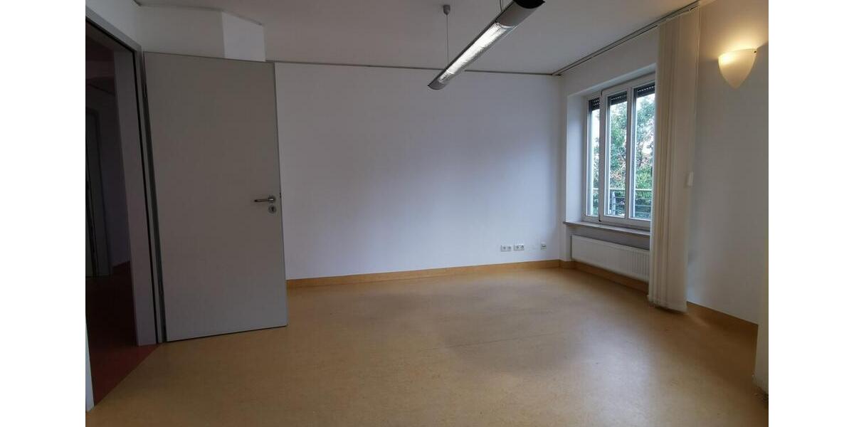 Gewerbeobjekt Landau an der Isar - 1.390&euro; | Angebot:22595278