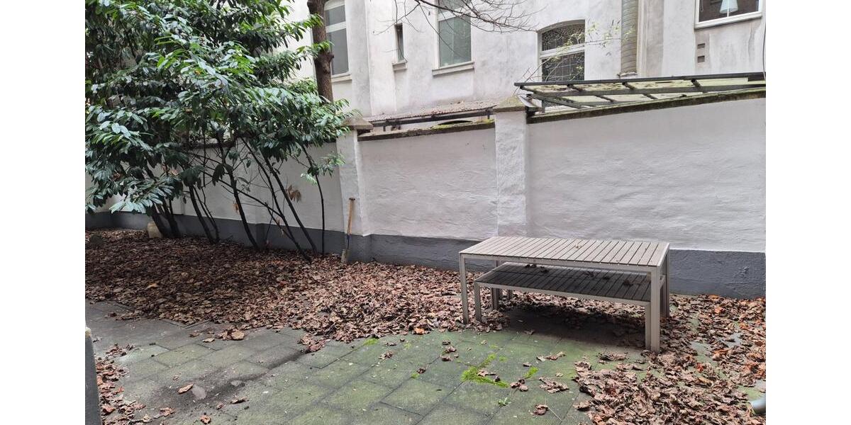 Erdgeschoßwohnung Köln Innenstadt - 4 Zimmer, 150 m&sup2;, 2.700&euro; | Angebot:24613386