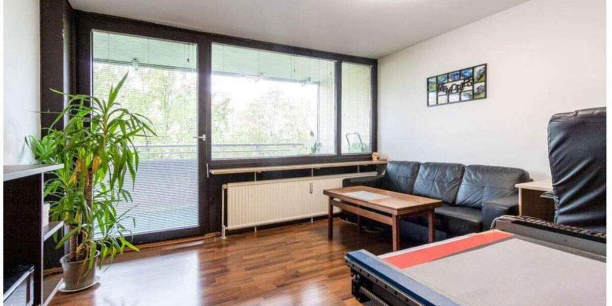 Gemütliche Wohnung mit großem Balkon+neuer Küche und teilmöbliert 1 zimmer