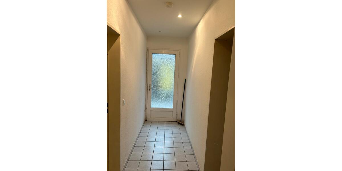 Erdgeschoßwohnung Bremen Häfen - 2 Zimmer, 35 m&sup2;, 400&euro; | Angebot:25821157