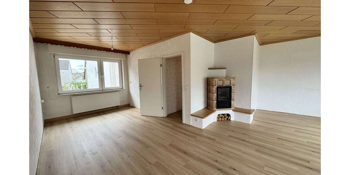 Etagenwohnung Hochheim am Main - 2.5 Zimmer, 83 m&sup2;, 1.030&euro; | Angebot:26981443