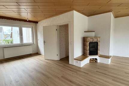 Wohnung Hochheim am Main - 2.5 Zimmer, 83 m&sup2;, 1.030&euro; | Angebot:26981443