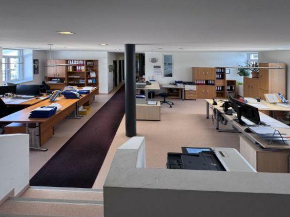 VB3915 Provisionsfreies, großzügiges und modernes Büro mit Klimaanlage Sinzing