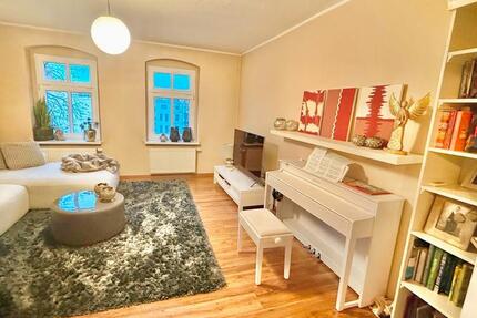 3- Raumwohnung 3. OG im Theaterviertel zimmer