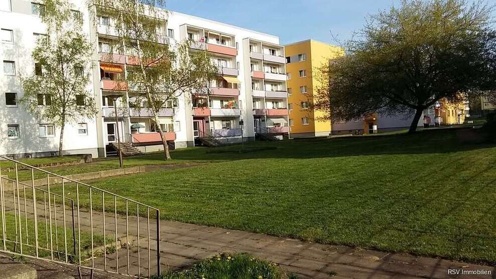 Wohnung zum Mieten in Magdeburg 320 € 54.78 m²