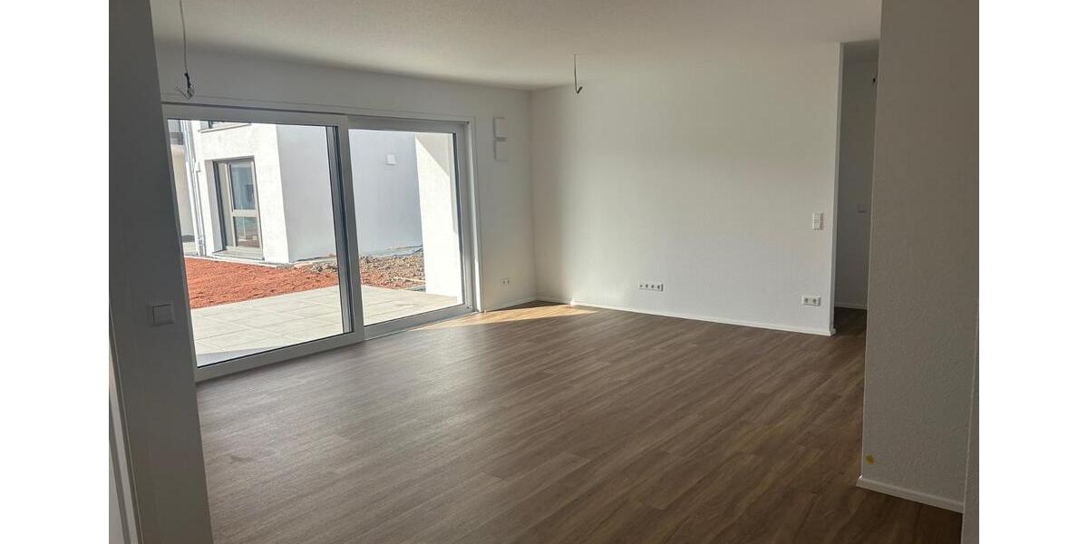 Neubauwohnung Erstbezug 3 Zimmer Terrasse und Garten 3 zimmer