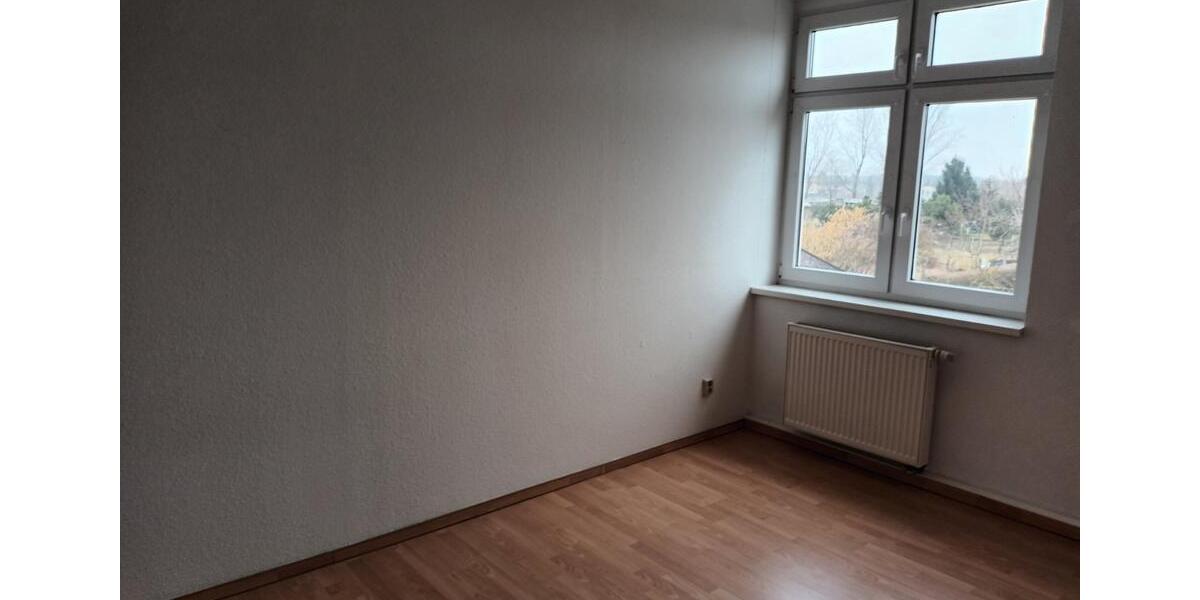 Etagenwohnung Tangerhütte - 3 Zimmer, 76 m&sup2;, 410&euro; | Angebot:22908624