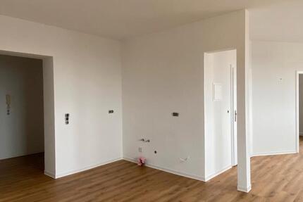 Wohnung Gröditz - 2 Zimmer, 57 m&sup2;, 415&euro; | Angebot:26003195