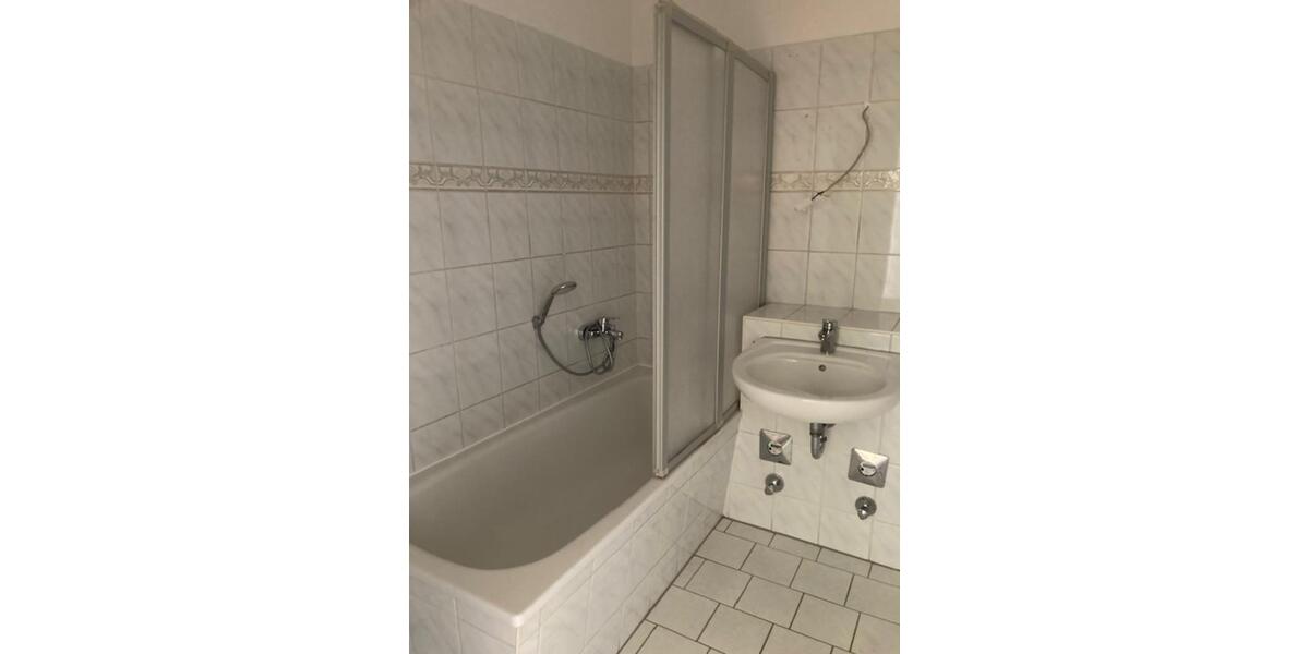 Dachgeschoßwohnung Weißenfels - 3 Zimmer, 88 m&sup2;, 474&euro; | Angebot:24677920