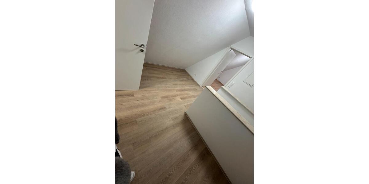 Dachgeschoßwohnung Zimmern ob Rottweil - 2 Zimmer, 50 m&sup2;, 600&euro; | Angebot:26415086