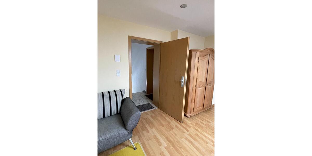 Dachgeschoßwohnung Oberkochen - 1 Zimmer, 30 m&sup2;, 632&euro; | Angebot:24421599