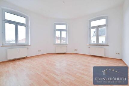 Helle 3-Zimmer-Wohnung mit Aufzug und Tageslichtbad mit Wanne + Dusche in Meerane 3 zimmer