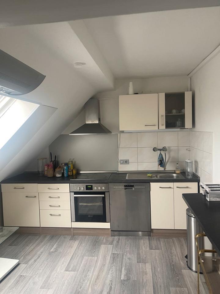 2,5 Zimmer Wohnung Nähe Zentrum in Bad Salzuflen zimmer