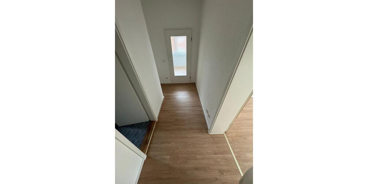 Etagenwohnung Glauchau - 2 Zimmer, 56 m&sup2;, 330&euro; | Angebot:26283436