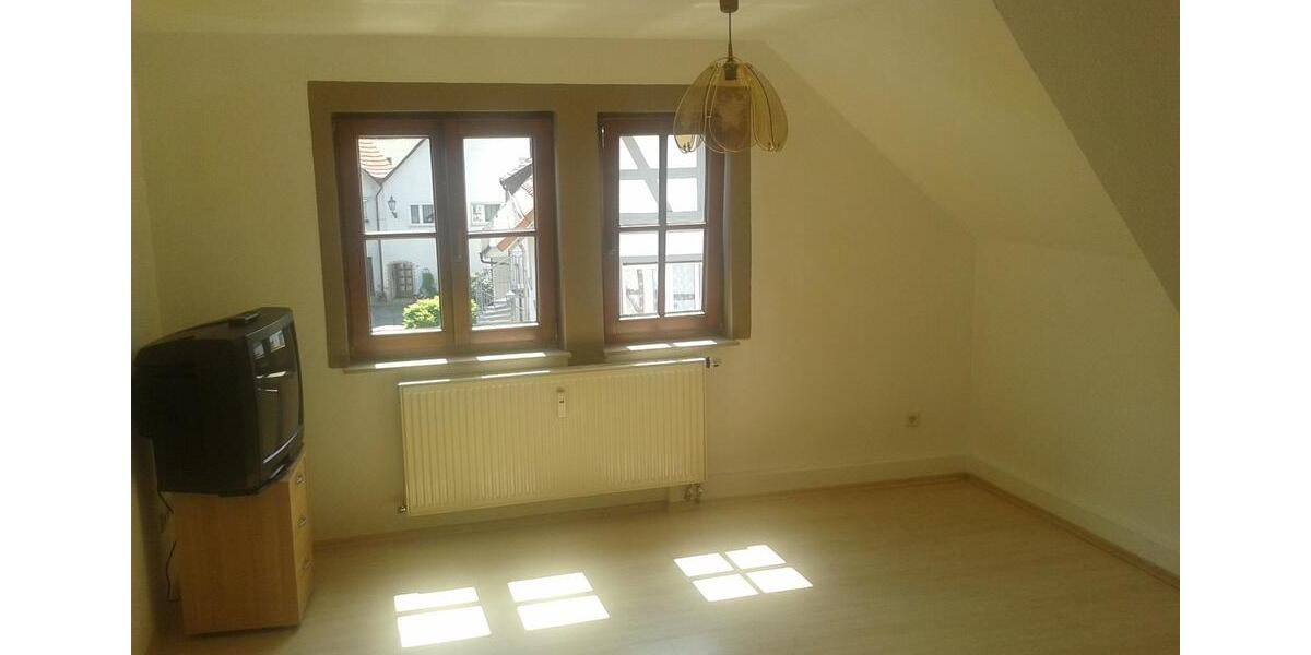 Dachgeschoßwohnung Wiesensteig - 2 Zimmer, 74 m&sup2;, 700&euro; | Angebot:25721134
