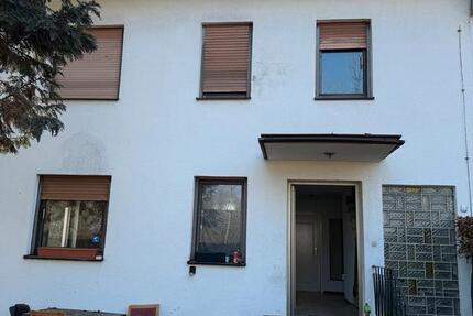 Haus München Ramersdorf-Perlach - 6 Zimmer, 160 m&sup2;, 4.000&euro; | Angebot:26020587